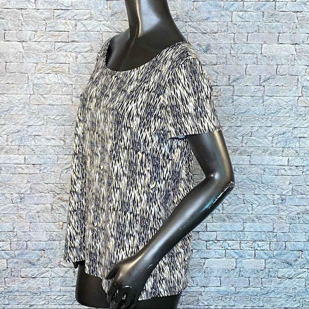 Notations Blouse - Picture 5 of 5